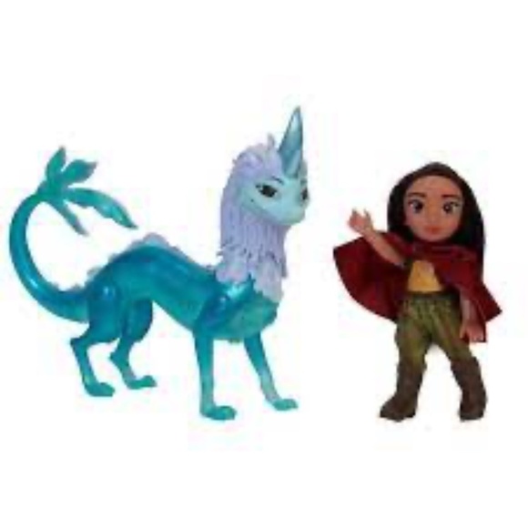 Jakks Pacific Disney's Raya and The Last Dragon Petite Raya & Sisu Gift Set - Picture 1 of 3